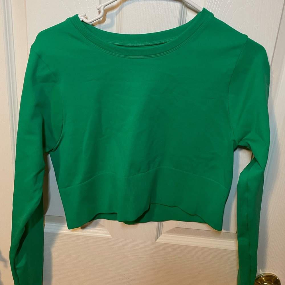 Aerie Women’s Cropped Longsleeve Workout Shirt